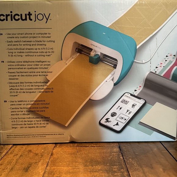 BRAND NEW CRICUT JOY bundle. Machine and cricut accessories Never opened!!! - Picture 3 of 7